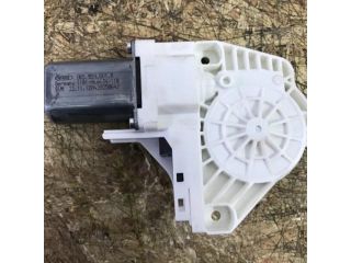 bontott AUDI A4 B8 Bal első Ablakemelő Motor