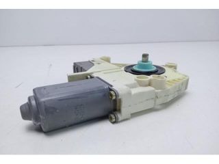 bontott AUDI A4 B8 Bal első Ablakemelő Motor