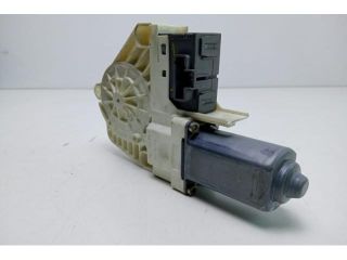 bontott AUDI A4 B8 Bal első Ablakemelő Motor