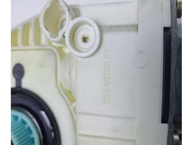 bontott AUDI A4 B8 Bal első Ablakemelő Motor