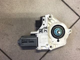 bontott AUDI A4 B8 Bal első Ablakemelő Motor