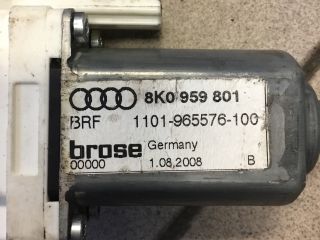 bontott AUDI A4 B8 Bal első Ablakemelő Motor