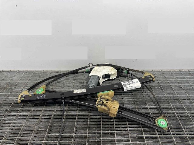 bontott AUDI A4 B8 Bal első Ablakemelő Szerkezet (Elektromos)