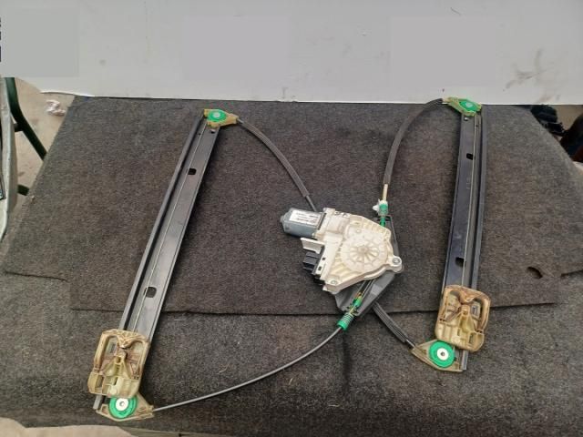 bontott AUDI A4 B8 Bal első Ablakemelő Szerkezet (Elektromos)