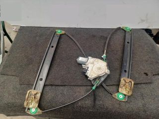 bontott AUDI A4 B8 Bal első Ablakemelő Szerkezet (Elektromos)