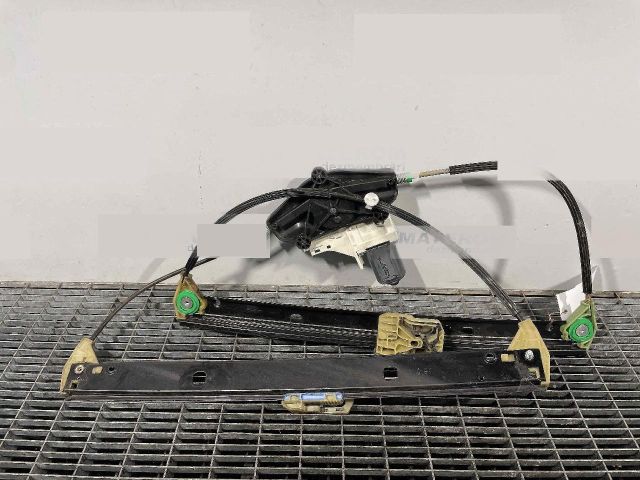 bontott AUDI A4 B8 Bal első Ablakemelő Szerkezet (Elektromos)