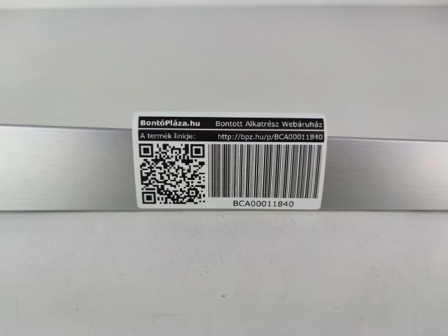 bontott AUDI A4 B8 Bal első Ajtó Díszléc