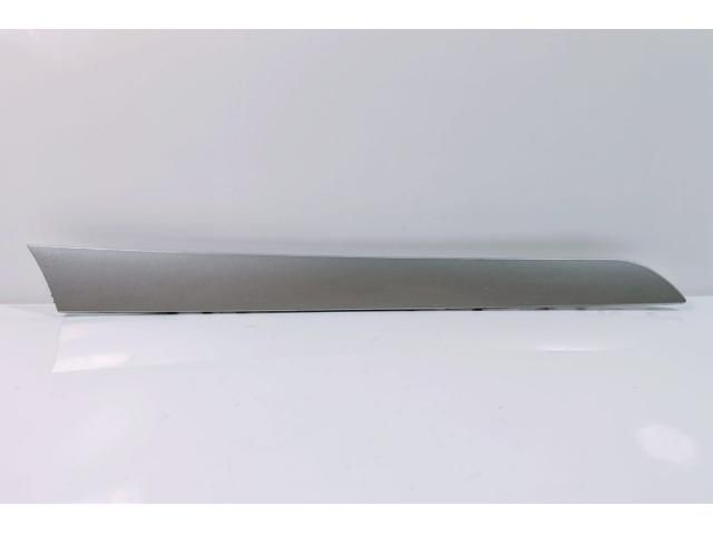 bontott AUDI A4 B8 Bal első Ajtó Díszléc