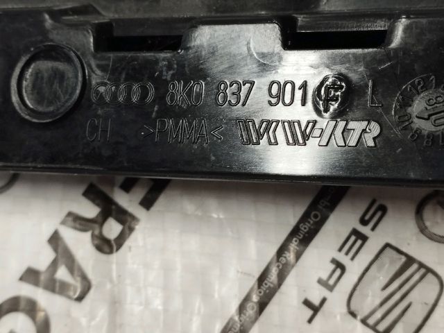 bontott AUDI A4 B8 Bal első Ajtó Díszléc