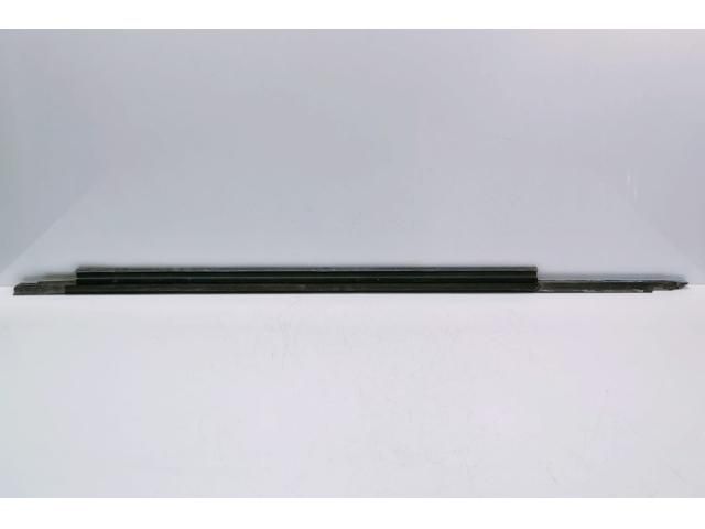 bontott AUDI A4 B8 Bal első Ajtó Díszléc