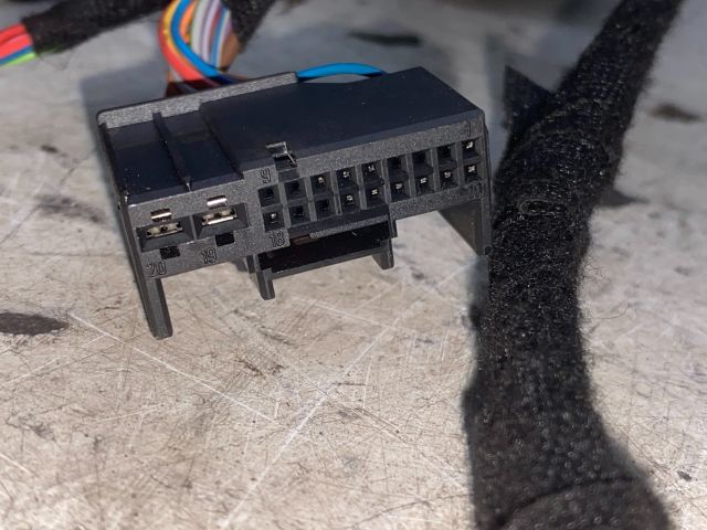 bontott AUDI A4 B8 Bal első Ajtó Kábelköteg