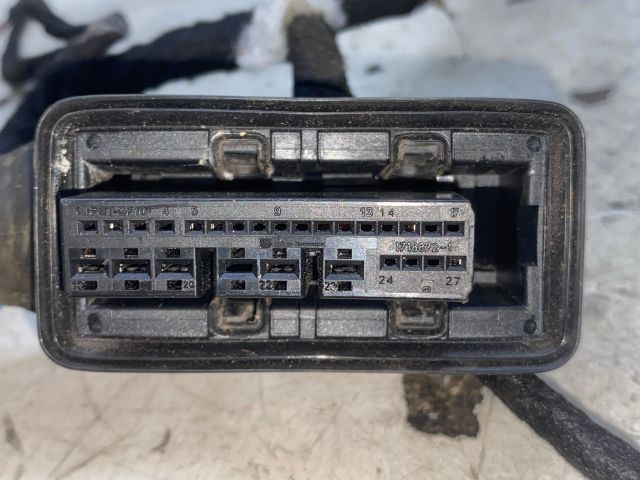 bontott AUDI A4 B8 Bal első Ajtó Kábelköteg