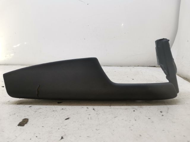 bontott AUDI A4 B8 Bal első Ajtó Kárpit Könyöklő