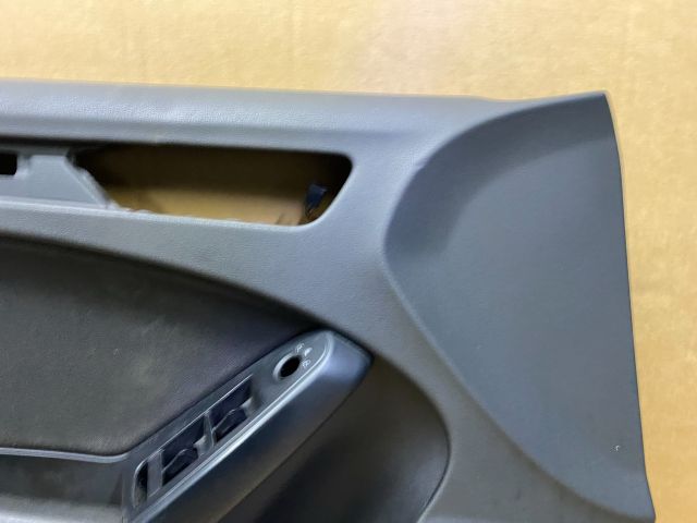 bontott AUDI A4 B8 Bal első Ajtó Kárpit