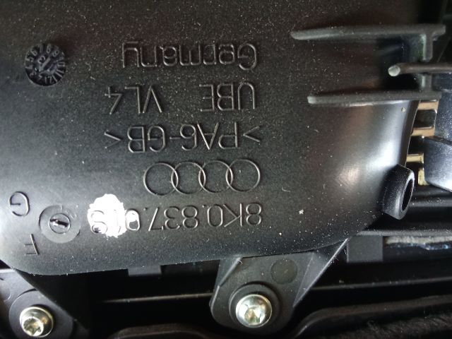 bontott AUDI A4 B8 Bal első Ajtó Kárpit