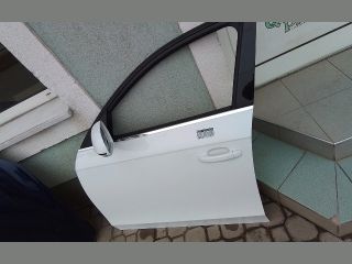 bontott AUDI A4 B8 Bal első Ajtó (Részeivel)