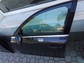 bontott AUDI A4 B8 Bal első Ajtó (Részeivel)