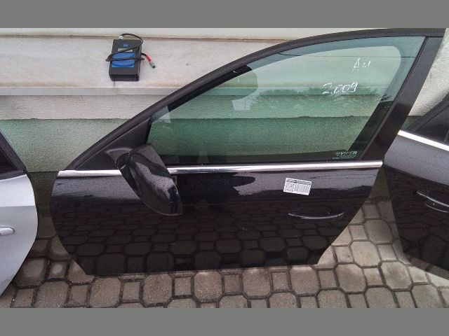 bontott AUDI A4 B8 Bal első Ajtó (Részeivel)