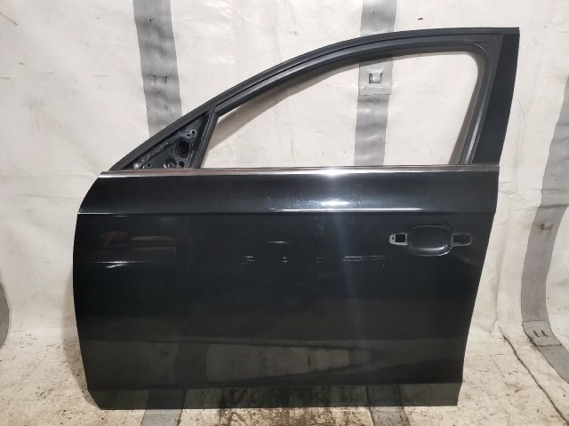 bontott AUDI A4 B8 Bal első Ajtó (Üres lemez)