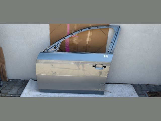 bontott AUDI A4 B8 Bal első Ajtó (Üres lemez)