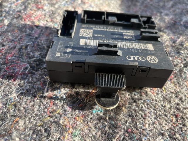 bontott AUDI A4 B8 Bal első Ajtó Vezérlőegység