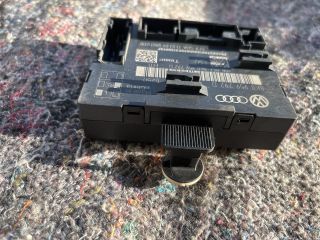 bontott AUDI A4 B8 Bal első Ajtó Vezérlőegység