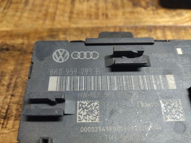 bontott AUDI A4 B8 Bal első Ajtó Vezérlőegység