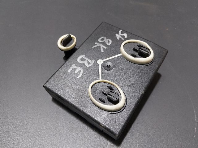 bontott AUDI A4 B8 Bal első Ajtó Vezérlőegység