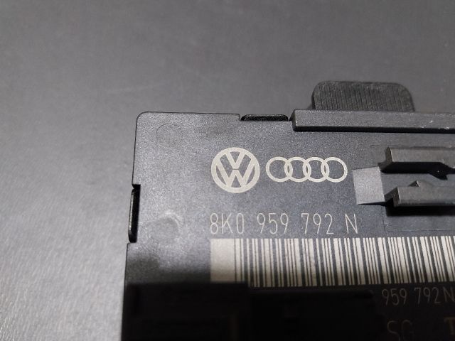 bontott AUDI A4 B8 Bal első Ajtó Vezérlőegység