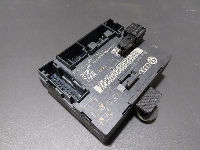 bontott AUDI A4 B8 Bal első Ajtó Vezérlőegység