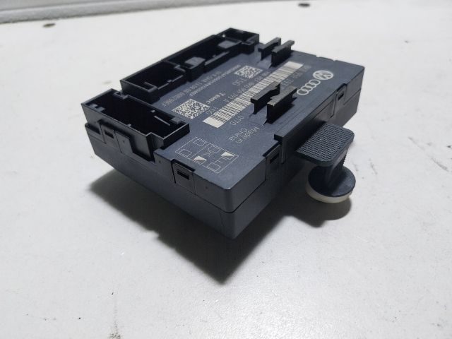 bontott AUDI A4 B8 Bal első Ajtó Vezérlőegység