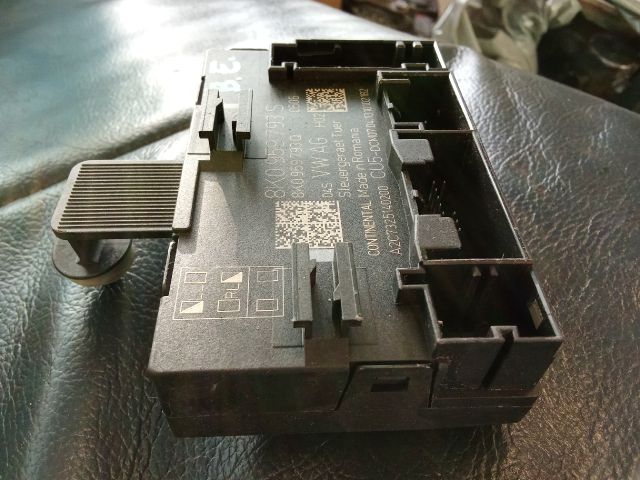 bontott AUDI A4 B8 Bal első Ajtó Vezérlőegység