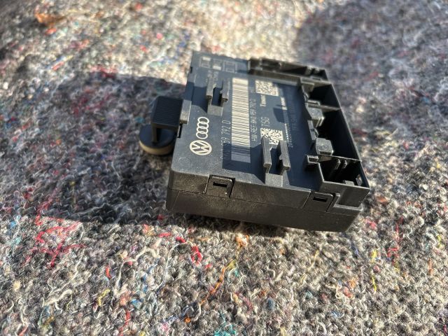 bontott AUDI A4 B8 Bal első Ajtó Vezérlőegység