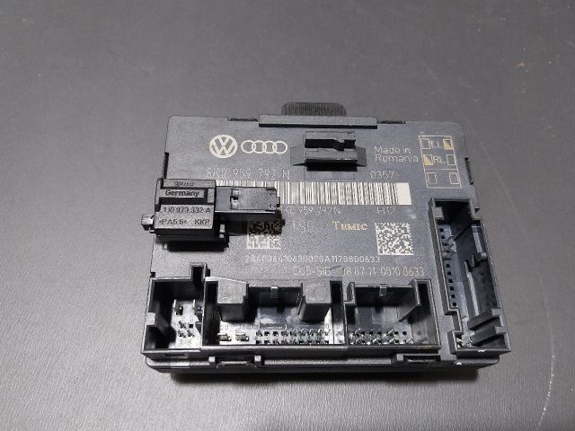 bontott AUDI A4 B8 Bal első Ajtó Vezérlőegység