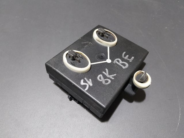 bontott AUDI A4 B8 Bal első Ajtó Vezérlőegység