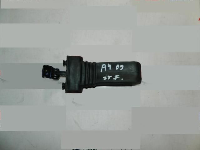 bontott AUDI A4 B8 Bal első Ajtóhatároló