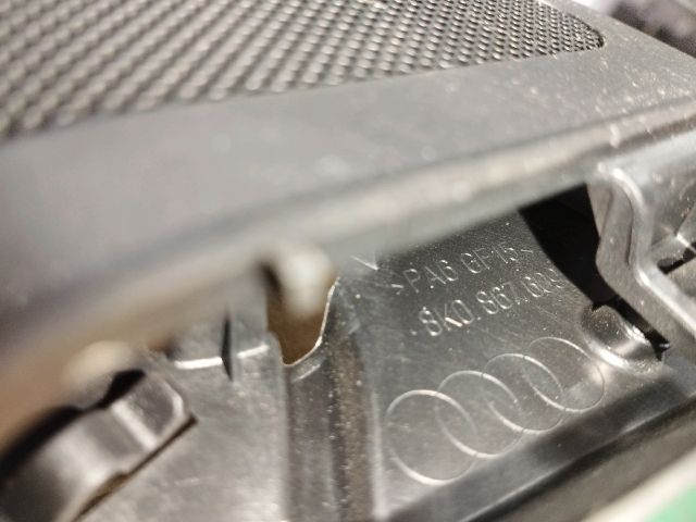 bontott AUDI A4 B8 Bal első Ajtókeret Burkolat