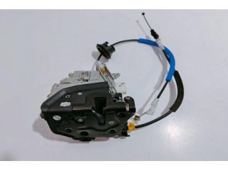 bontott AUDI A4 B8 Bal első Ajtózár