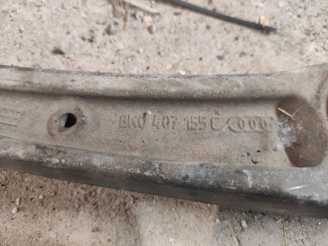 bontott AUDI A4 B8 Bal első Alsó Lengőkar