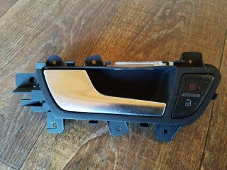 bontott AUDI A4 B8 Bal első Belső Kilincs