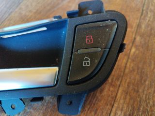 bontott AUDI A4 B8 Bal első Belső Kilincs