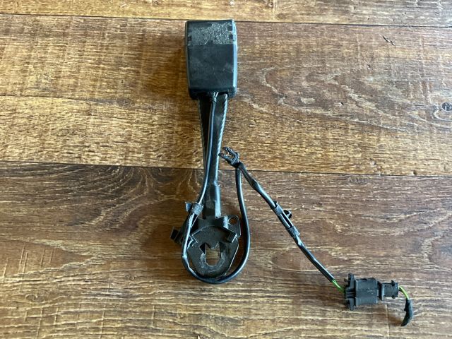 bontott AUDI A4 B8 Bal első Biztonsági Öv Csat