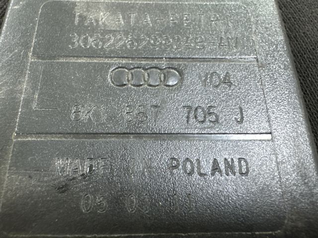 bontott AUDI A4 B8 Bal első Biztonsági Öv