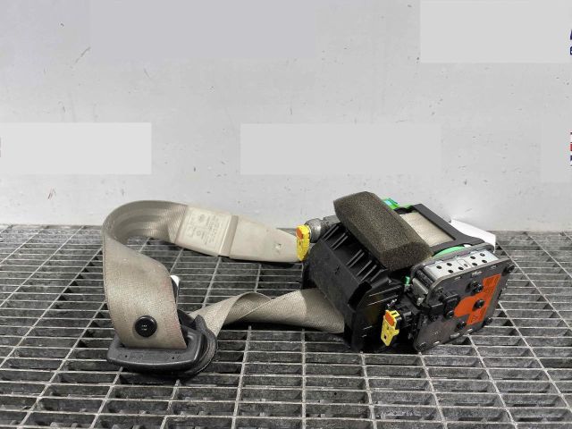 bontott AUDI A4 B8 Bal első Biztonsági Öv