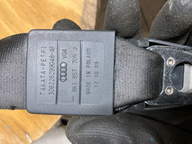 bontott AUDI A4 B8 Bal első Biztonsági Öv