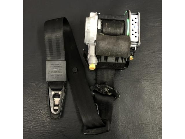 bontott AUDI A4 B8 Bal első Biztonsági Öv