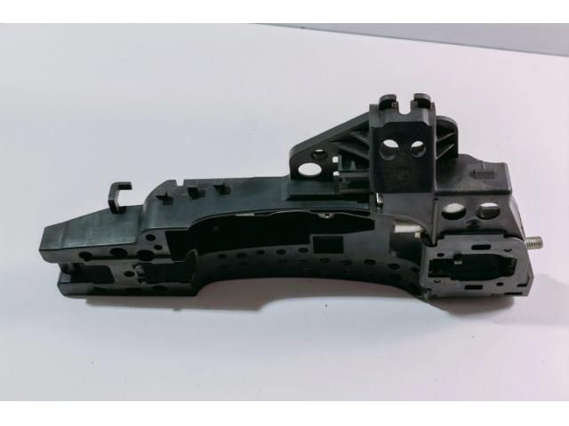 bontott AUDI A4 B8 Bal első Kilincs Hátulja