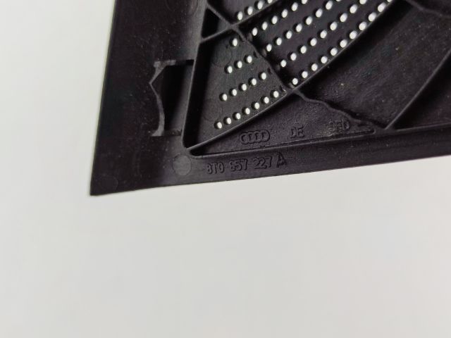 bontott AUDI A4 B8 Bal első Kis Hangszóró Burkolat