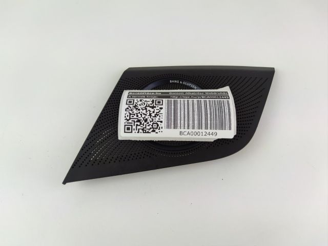 bontott AUDI A4 B8 Bal első Kis Hangszóró Burkolat