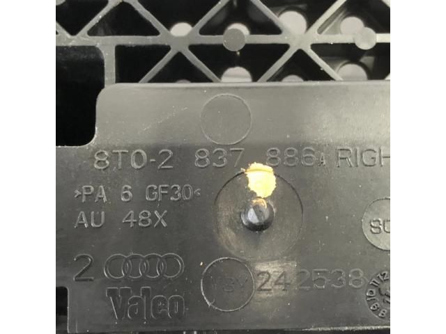 bontott AUDI A4 B8 Bal első Külső Kilincs